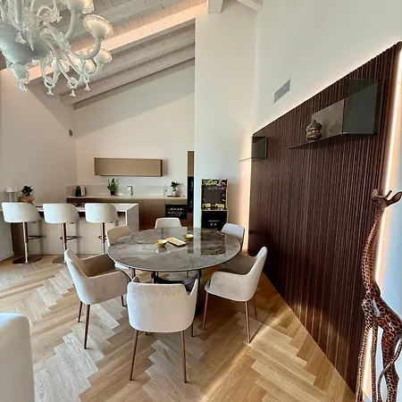 Luxury And Pool House Lido di Jesolo